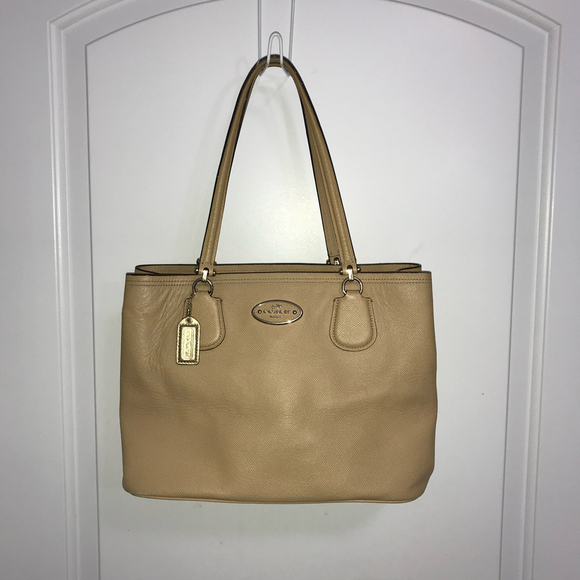 Coach Kitt Carryall Crossgrain Leather Shoulder Bag with COA - Picture 1 of 9